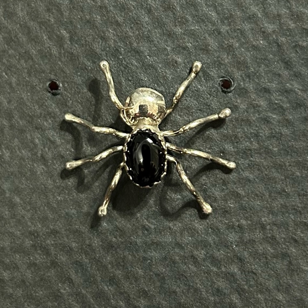 Brand New Unmarked Sterling Silver and Onyx Spider Pin